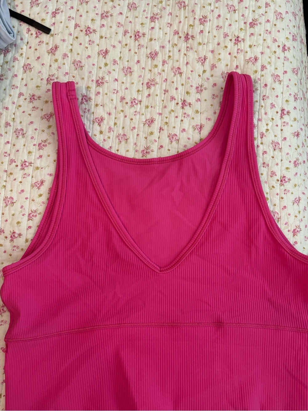 lululemon athletica Ribbed V-Neck Sports Bra Tank - Hot Pink